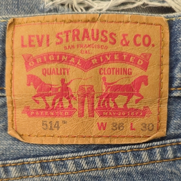 Levi's 514 Blue Straight Leg Distressed Jeans - Picture 2 of 7